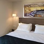 Swell Boutique 4*