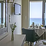 Swell Boutique Hotel Rétino