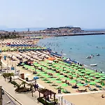 Swell Boutique Hotel 4*
