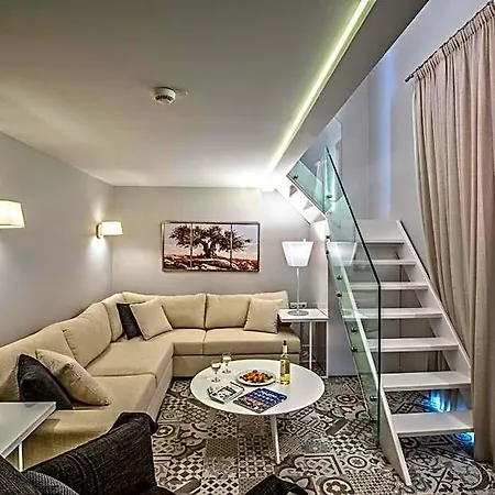 Swell Boutique Hotel 4*