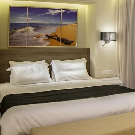 Swell Boutique Hotel 4*