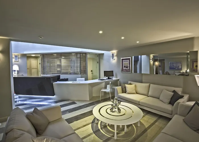 Hotel Swell Boutique 4*