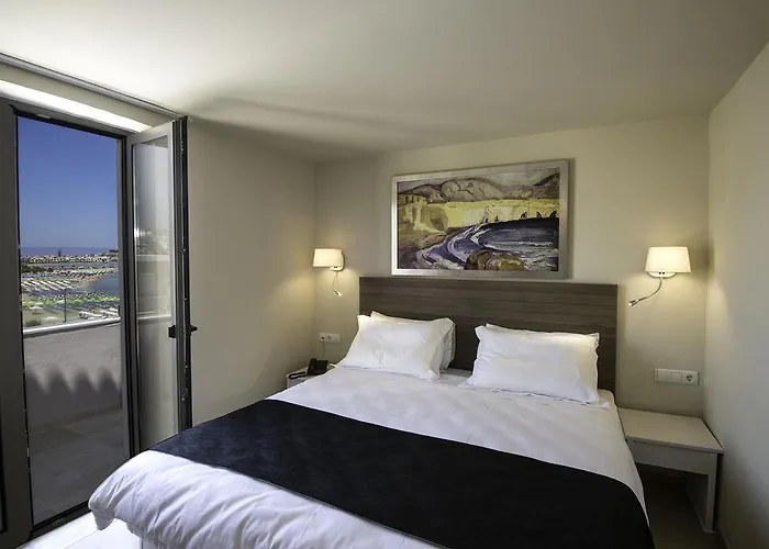 Swell Boutique Hotel 4*