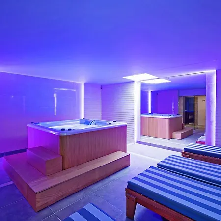 Swell Boutique Hotel