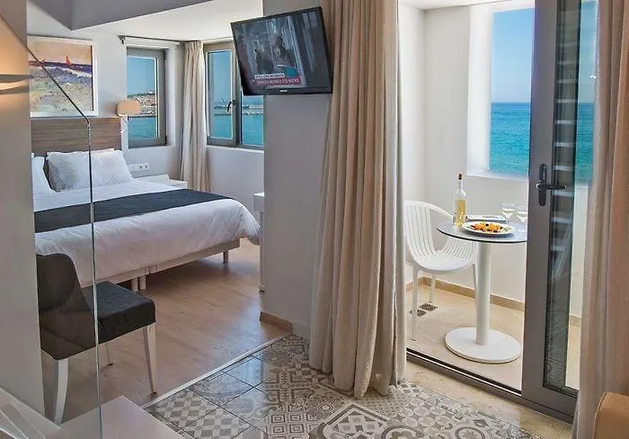 Hotel Swell Boutique 4*