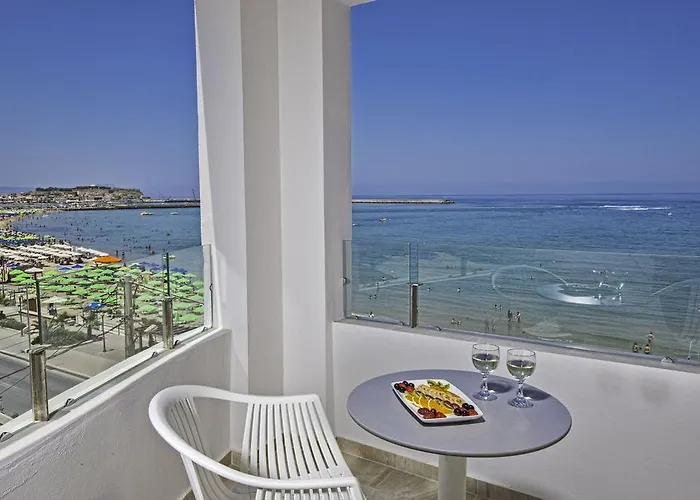 Swell Boutique Hotel