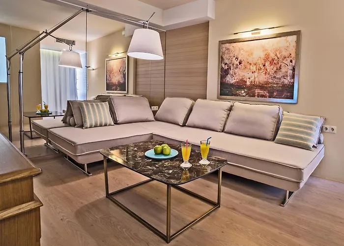 Swell Boutique Hotel