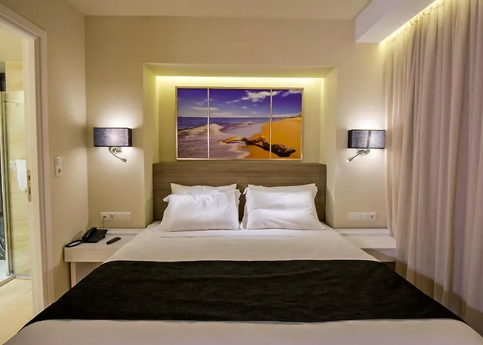 Swell Boutique Hotel 4*